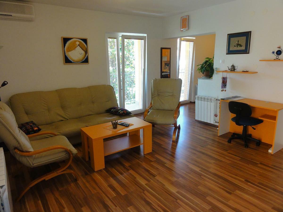 Cozy Apartment Ernesto*Good Location*Rovinj Exterior foto