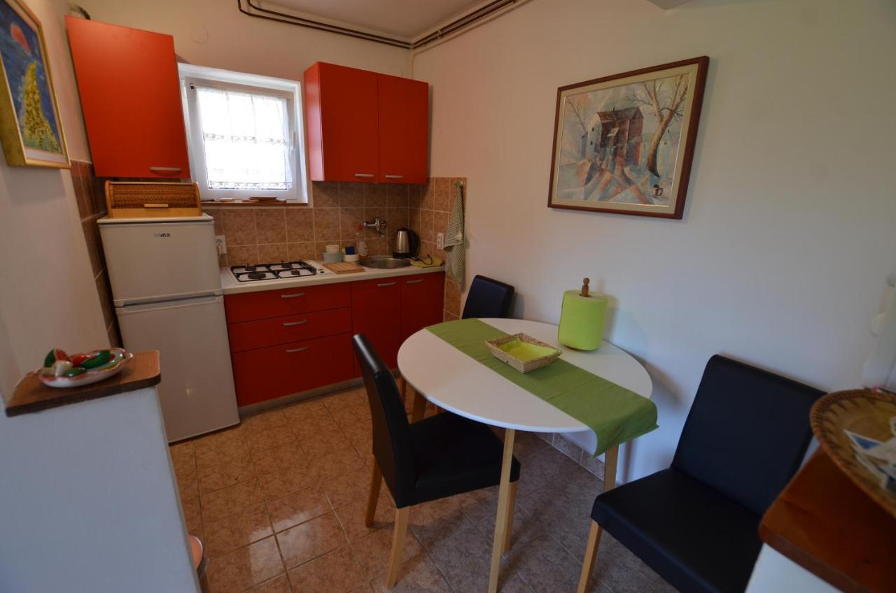 Cozy Apartment Ernesto*Good Location*Rovinj Exterior foto